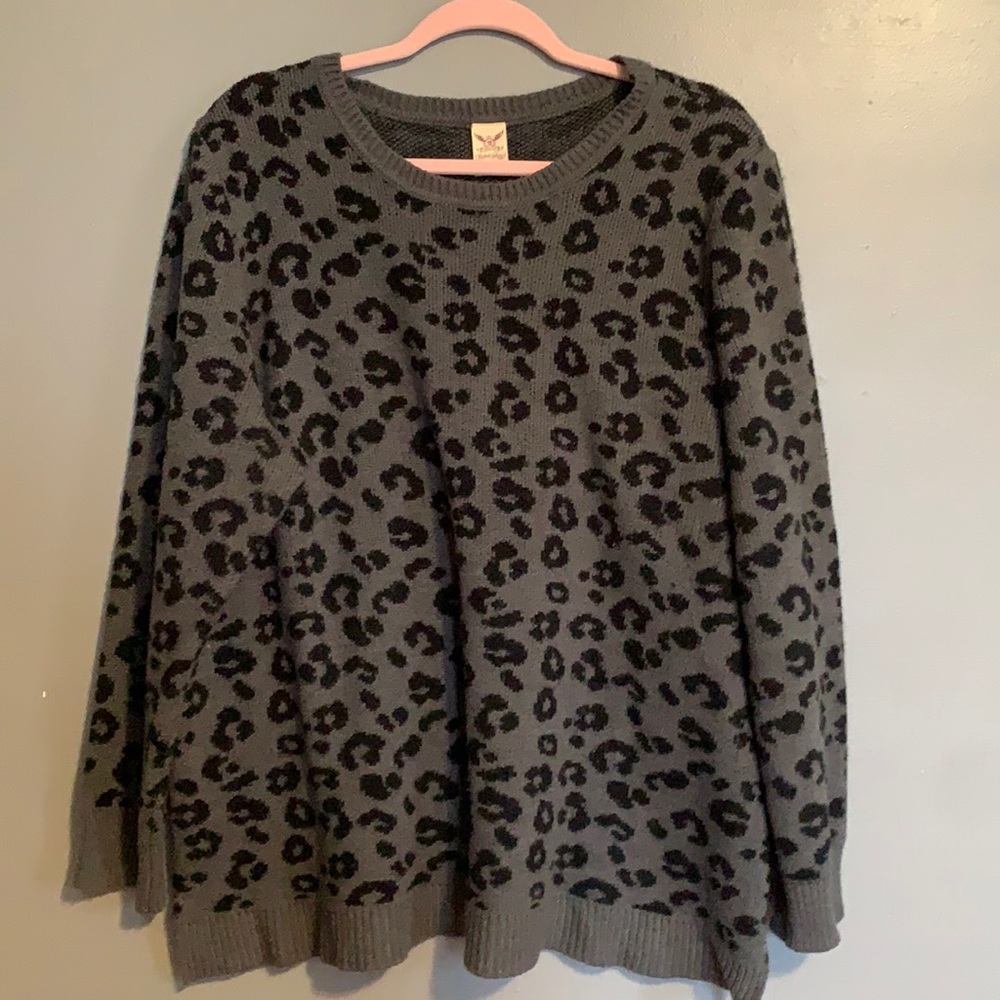 Plus Size Cheetah Print Sweater